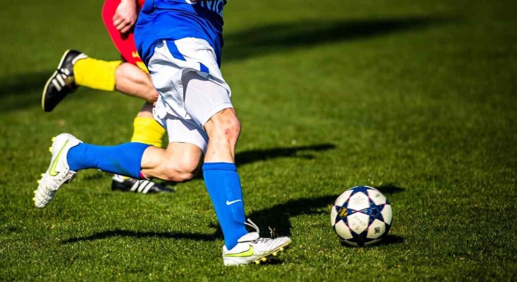 knee support for soccer match
